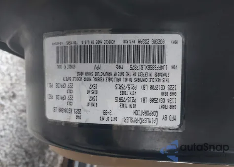 1999 Jeep Cherokee Classic/Sport z USA, uszkodzony, nr VIN 1J4FF68S6XL617875